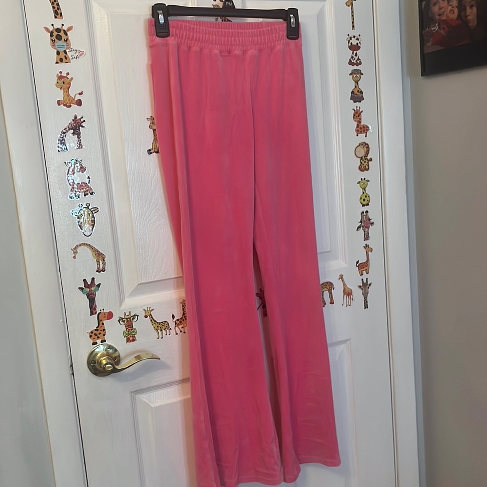 fuzzy, soft holister pink flare sweats